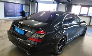 Mercedes-Benz S-Класс 2006 года за 6 000 000 тг. в Астана фото 3