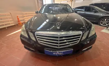 Mercedes-Benz E-Класс 2011 года за 6 000 000 тг. в Астана фото 2