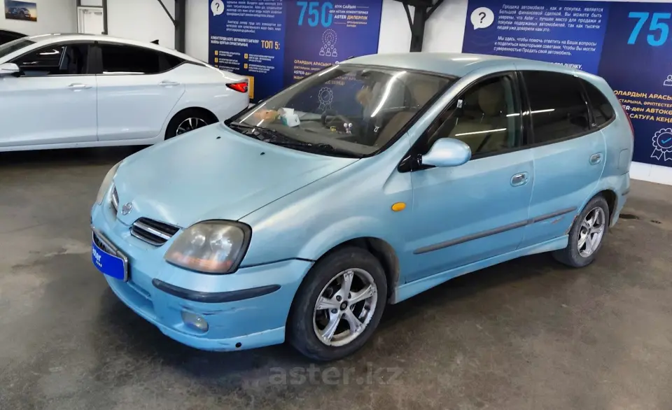 Nissan Tino 1998 года за 1 800 000 тг. в Астана