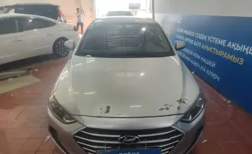 Hyundai Elantra 2018 года за 5 500 000 тг. в Астана фото 2