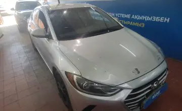 Hyundai Elantra 2018 года за 5 500 000 тг. в Астана фото 3