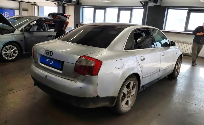 Audi A4 2002 года за 2 300 000 тг. в Астана фото 3