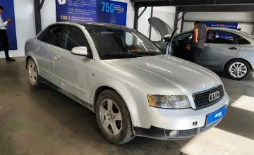 Audi A4 2002 года за 2 300 000 тг. в Астана фото 2