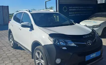 Toyota RAV4 2015 года за 8 900 000 тг. в Караганда фото 3
