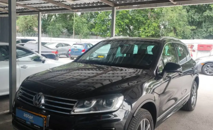 Volkswagen Touareg 2016 года за 18 000 000 тг. в Алматы