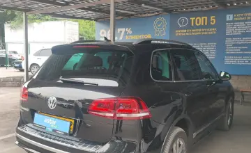 Volkswagen Touareg 2016 года за 18 000 000 тг. в Алматы
