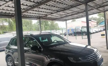 Volkswagen Touareg 2016 года за 18 000 000 тг. в Алматы фото 4