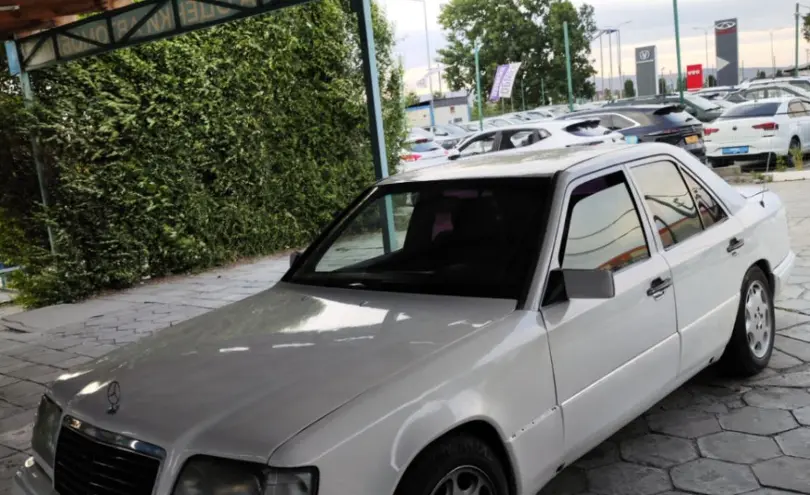 Mercedes-Benz E-Класс 1994 года за 1 800 000 тг. в Талдыкорган