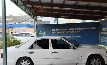 Mercedes-Benz E-Класс 1994 года за 1 800 000 тг. в Талдыкорган фото 4