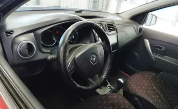 Renault Sandero 2016 года за 4 800 000 тг. в Астана фото 5