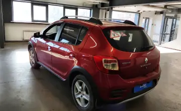Renault Sandero 2016 года за 4 800 000 тг. в Астана фото 4