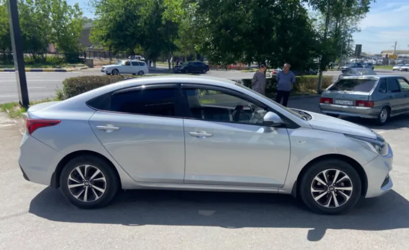 Hyundai Accent 2019 года за 7 500 000 тг. в Шымкент фото 4