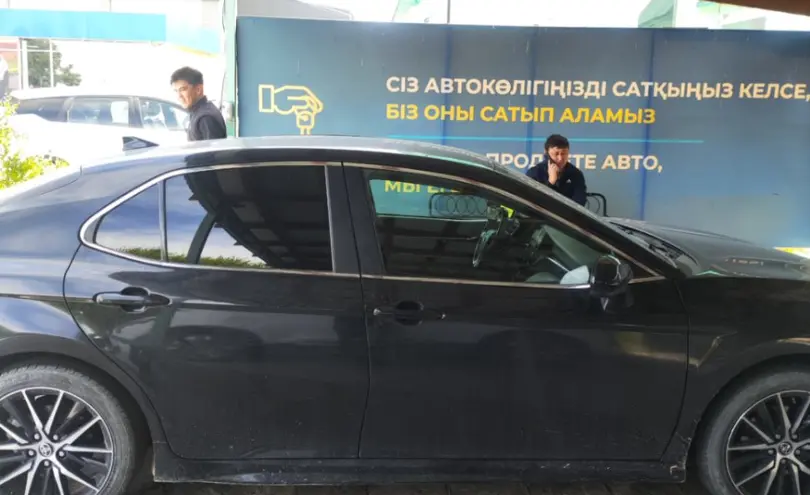 Toyota Camry 2021 года за 8 560 000 тг. в Талдыкорган фото 4