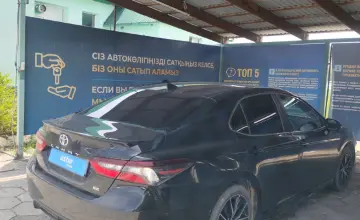 Toyota Camry 2021 года за 8 560 000 тг. в Талдыкорган