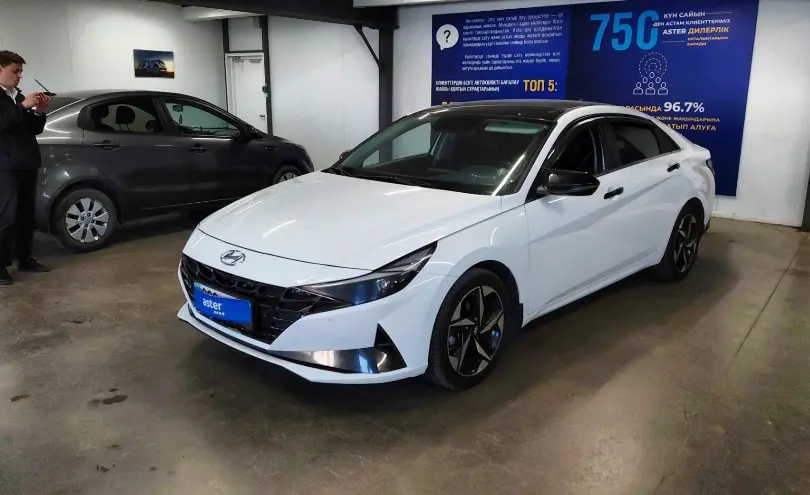 Hyundai Elantra 2022 года за 9 000 000 тг. в Астана