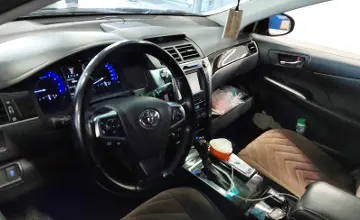 Toyota Camry 2016 года за 11 500 000 тг. в Астана фото 5