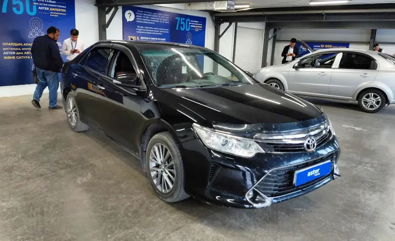 Toyota Camry 2016 года за 11 500 000 тг. в Астана фото 2