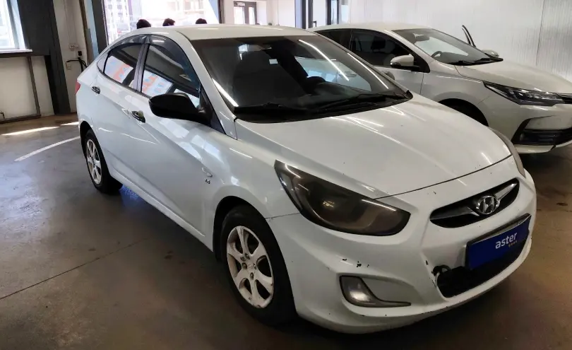 Hyundai Accent 2013 года за 2 600 000 тг. в Астана фото 2
