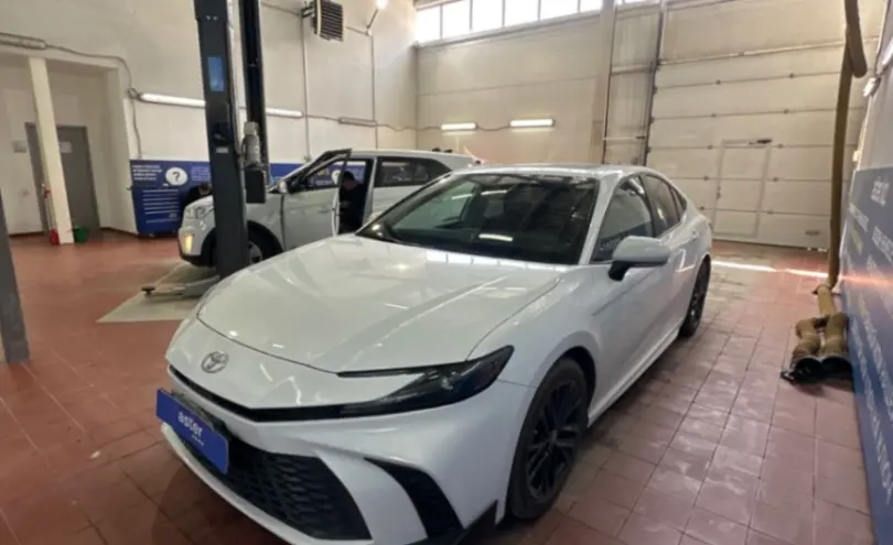 Toyota Camry 2024 года за 19 000 000 тг. в Астана