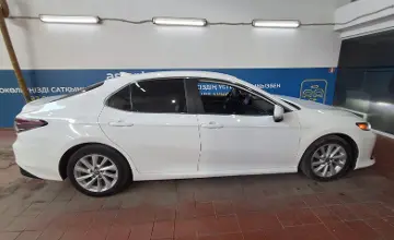 Toyota Camry 2021 года за 14 000 000 тг. в Астана фото 4