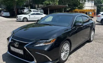 Lexus ES 2015 года за 15 000 000 тг. в Шымкент фото 1
