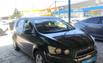 Chevrolet Aveo 2014 года за 2 650 000 тг. в Талдыкорган фото 3