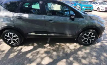 Renault Captur 2017 года за 6 000 000 тг. в Актобе фото 4