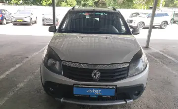 Renault Sandero 2014 года за 2 000 000 тг. в Алматы фото 2