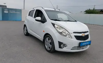 Chevrolet Spark 2011 года за 3 500 000 тг. в Шымкент фото 2
