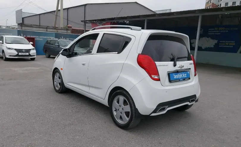 Chevrolet Spark 2011 года за 3 500 000 тг. в Шымкент фото 4