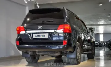 Toyota Land Cruiser 2012 года за 17 500 000 тг. в Алматы