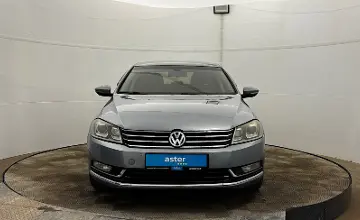 Volkswagen Passat 2012 года за 3 990 000 тг. в Актобе фото 2