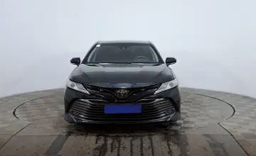 Toyota Camry 2018 года за 8 420 000 тг. в Астана фото 2