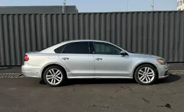 Volkswagen Passat 2018 года за 5 100 000 тг. в Алматы фото 4