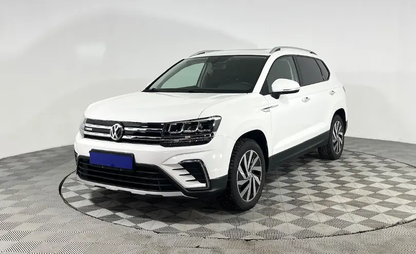 Volkswagen E-THARU 2020 года за 7 560 000 тг. в Алматы