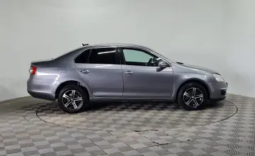Volkswagen Jetta 2005 года за 1 790 000 тг. в Алматы фото 4