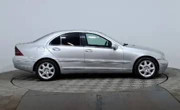 Mercedes-Benz C-Класс 2002 года за 1 200 000 тг. в Астана фото 4
