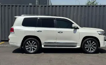Toyota Land Cruiser 2017 года за 29 690 000 тг. в Алматы фото 4