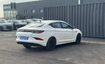 JAC J7 2023 года за 5 750 000 тг. в Алматы