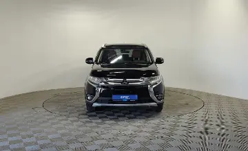 Mitsubishi Outlander 2016 года за 8 490 000 тг. в Алматы фото 2