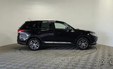 Mitsubishi Outlander 2016 года за 8 490 000 тг. в Алматы фото 4