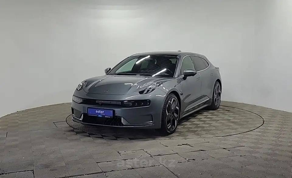2022 Zeekr 001
