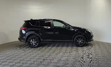 Toyota RAV4 2018 года за 12 050 000 тг. в Алматы фото 4