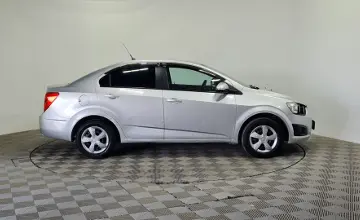 Chevrolet Aveo 2014 года за 3 190 000 тг. в Алматы фото 4