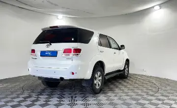 Toyota Fortuner 2007 года за 5 990 000 тг. в Павлодар