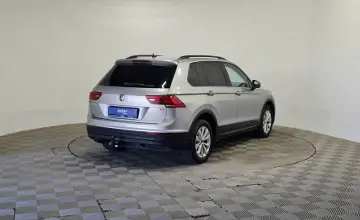 Volkswagen Tiguan 2018 года за 7 990 000 тг. в Алматы
