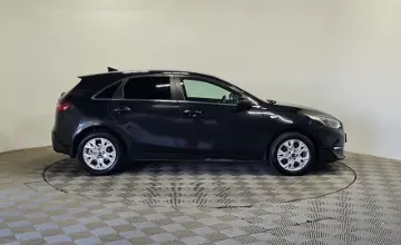 Kia Ceed 2022 года за 7 990 000 тг. в Алматы фото 4