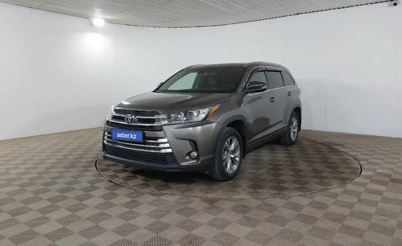 Toyota Highlander 2015 года за 13 690 000 тг. в Шымкент