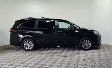 Toyota Sienna 2022 года за 21 100 000 тг. в Алматы фото 4