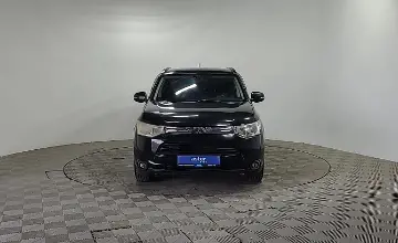 Mitsubishi Outlander 2013 года за 5 990 000 тг. в Алматы фото 2